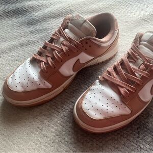 Nike Dunk Low Womens Sneaker White Rose Whisper size 9